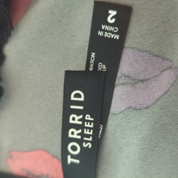 Torrid Sleep Shirt - Picture 7 of 7